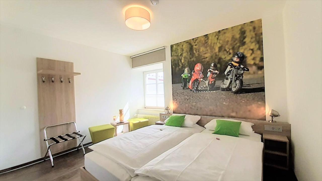 Winkelwerkstatt Hotel Kröv Exteriör bild